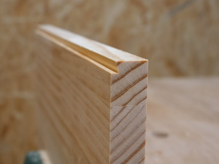木端面片側を切削加工